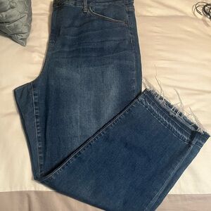 Straight leg, raw hem ankle jeans